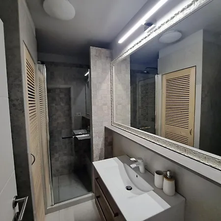 Apartment Wow *